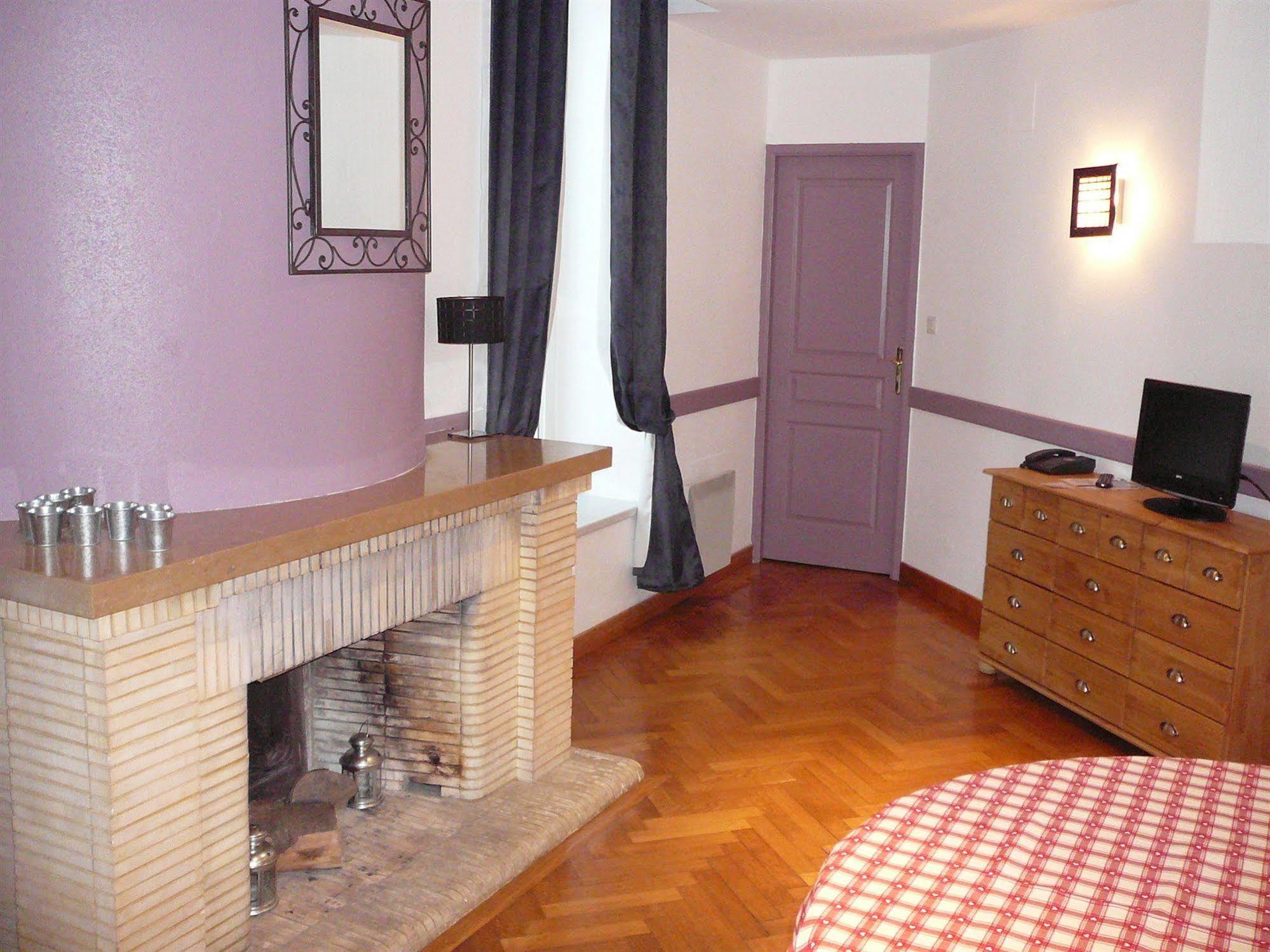 La Demeure Des 2 Tresors Hotell La Bresse Exteriör bild